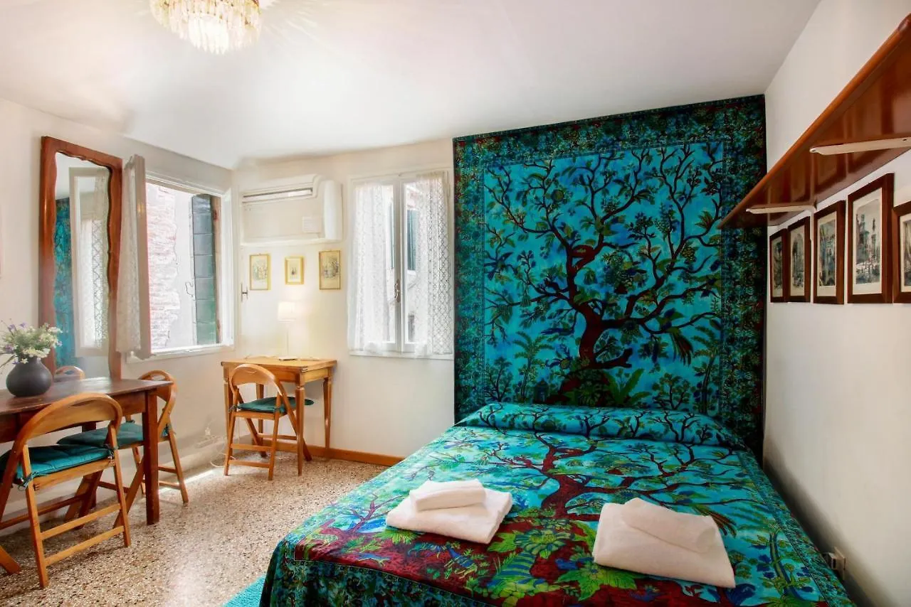 ונציה Santi Apostoli Home דירה